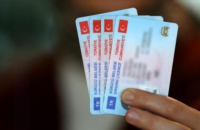 O hız sınırını geçen sürücü 90 gün trafiğe çıkamayacak