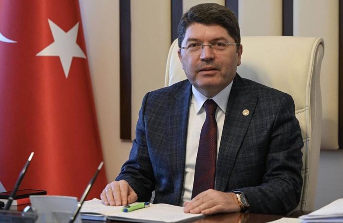 Temyiz ve istinaf 6 ayda sonuçlanacak, duruşmalar en çok 2 ay ertelenecek