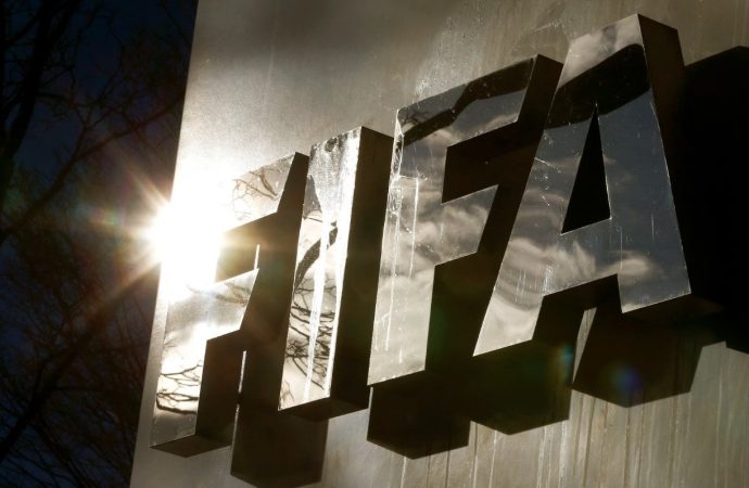 FIFA milli maç aralarını birleştiriyor