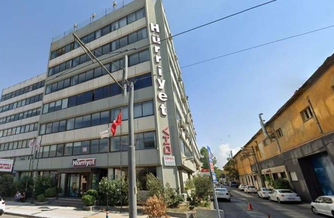 Ziraat Bankası İzmir’deki eski Hürriyet binasını satışa çıkardı