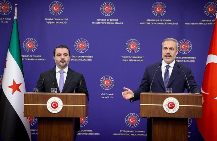 Hakan Fidan’dan sert Suriye mesajları
