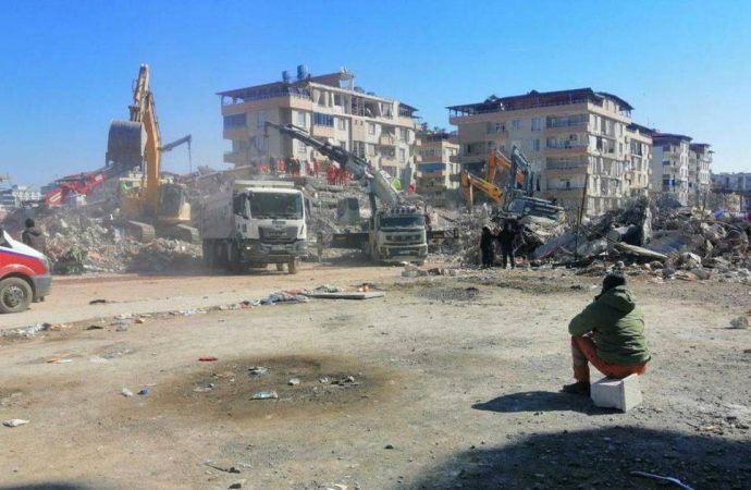 Depremde 67 kişi can vermişti: Müteahhit 13 yıl 9 ay ceza aldı