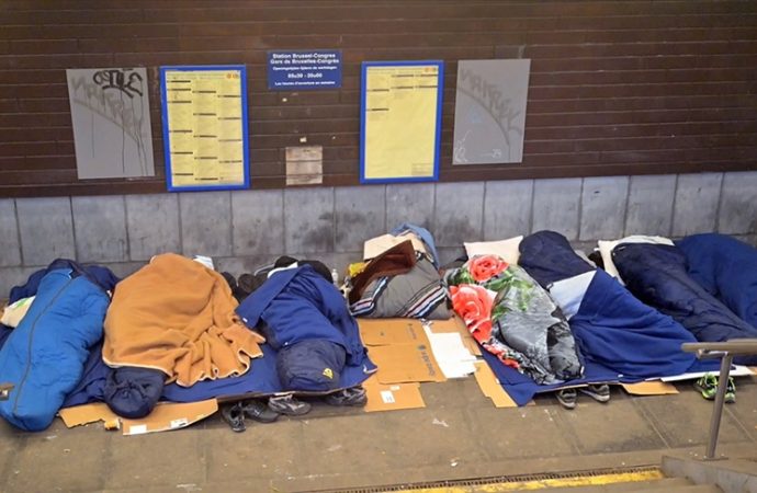 Avrupa’da her gece en az 1,27 milyon kişi sokakta uyuyor