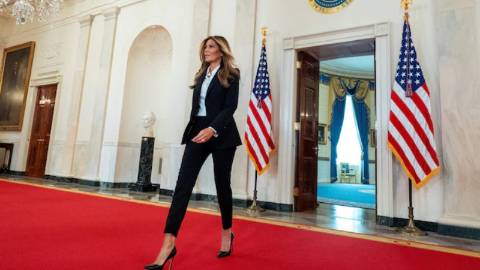 Melania Trump: Putin’i Ukraynalı çocukları göndermek için ikna ettim