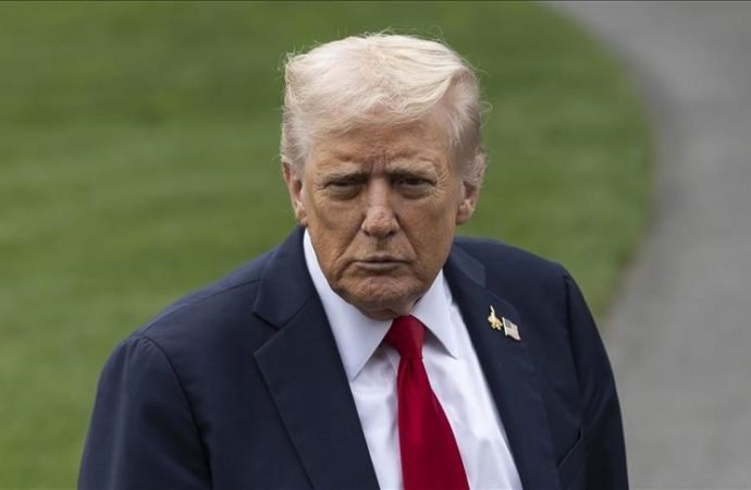 Trump önce Demokrat Partilileri işten atacak