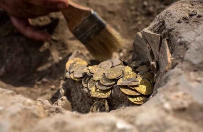 Kazmayı vurdu, servet buldu