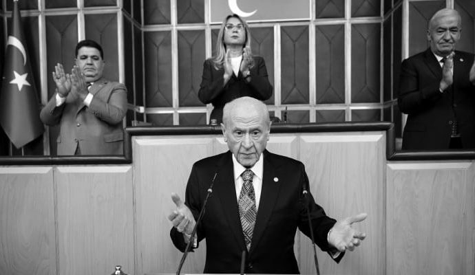 Bahçeli, Özel’e yüklendi, İmamoğlu’nun Nobel kutlamasına köpürdü
