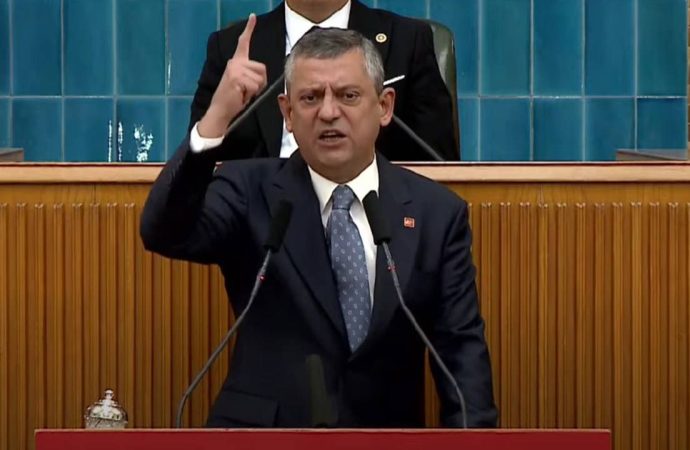 Özel Grup Toplantısı’nda: Erdoğan’ı, Bahçeli’yi ve yandaş medyayı bombaladı