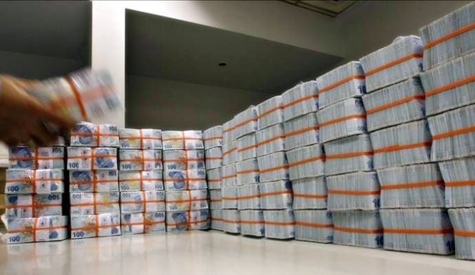 Hazine 2 yıla yüzde 40,46; altı aya yüzde 31,87 faizle borçlandı