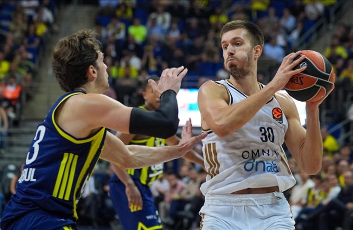 Fenerbahçe evinde Dubai’den fark yedi