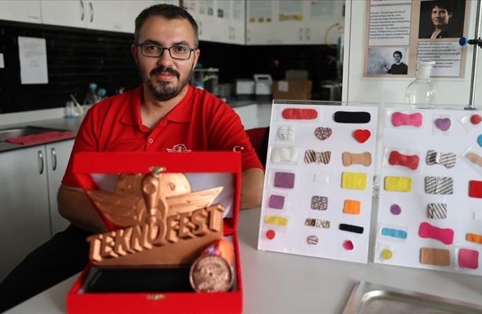 Yarayı çabuk iyileştiren bant TEKNOFEST’te ödül getirdi