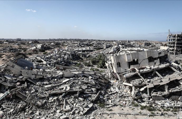 Hamas enkazın altında cenaze arıyor: Trump hem tehdit etti hem Hamas’a anlayış gösterdi