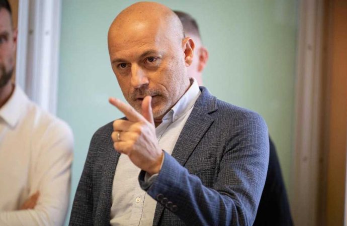 Cüneyt Çakır İsviçre’de ortaya çıktı
