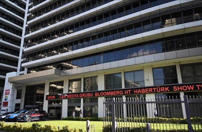 Can Holding operasyonunda ikinci dalga: Eski rektör ve holding sahiplerinin eşleri dahil 26 kişi gözaltında