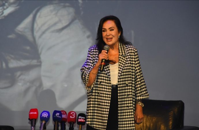 Türkan Şoray: Sinemayla nefes aldım, sinemayla yaşadım ama…