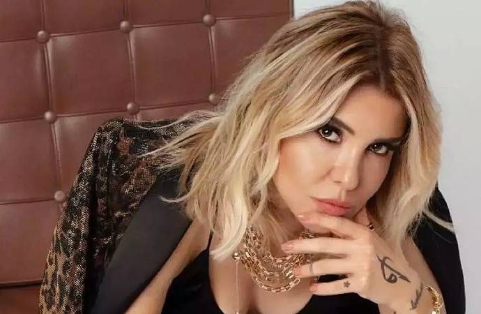 Gülben Ergen: Kimin yeşil reçeteli ilaç kullandığını neden milyonlar biliyor?