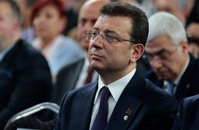 Ekrem İmamoğlu’nun “savcılara hakaret” davası düştü