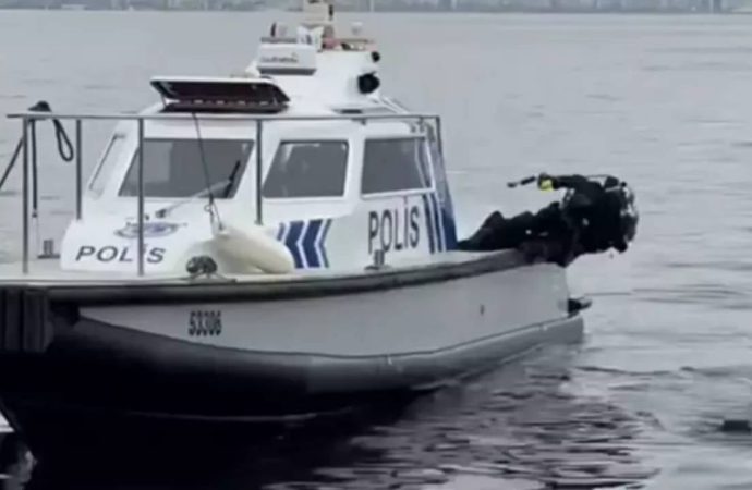 İzmir’de amatör balıkçının oltasına insan kafatası takıldı
