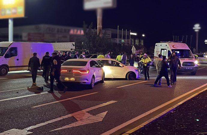 Balıkesir’de kanlı firar: Kaçarken iki kişiyi öldürdü, ikisi polis yedi kişiyi yaraladı