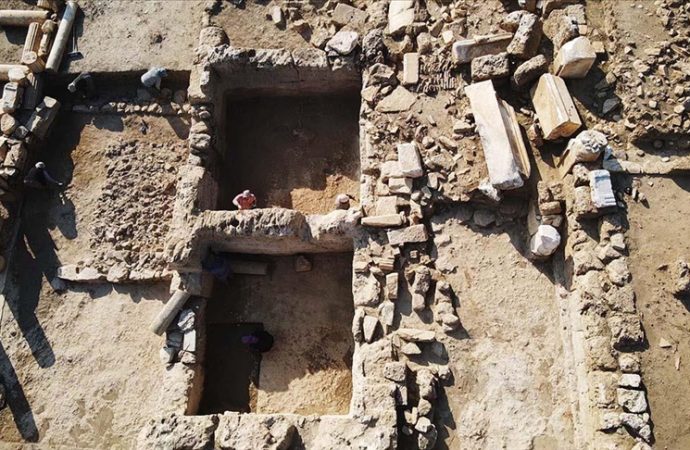 Hyllarima Antik Kenti kazısı: Agoradaki dükkanlar gün yüzüne çıktı