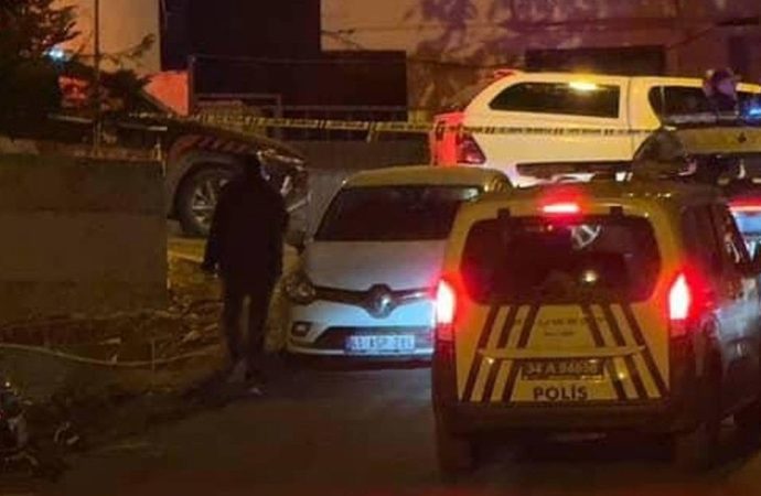 Sancaktepe’de silahlı saldırı: Üç kişi öldürüldü
