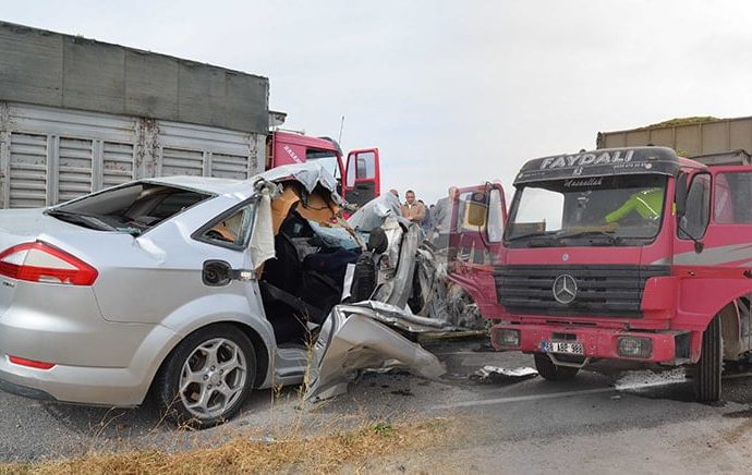 Katliam gibi kazada üç kardeş can verdi: Bir detay acıyı ikiye katladı