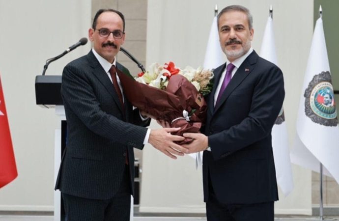 Özgür Özel’den iddia: ‘Hakan Fidan’la İbrahim Kalın’ın arası bozuk’