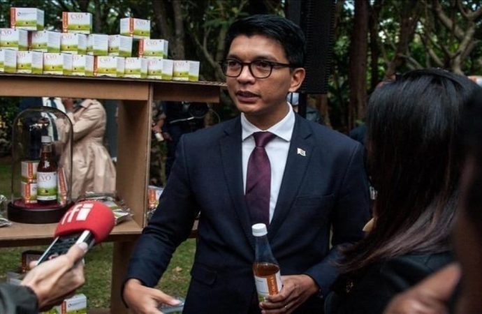 Madagaskar, yurt dışına kaçan eski Cumhurbaşkanını vatandaşlıktan attı