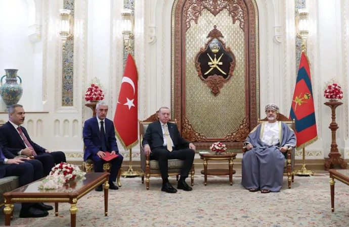 Bu fotoğraf tartışma yarattı: Bilal Erdoğan ve Hakan Fidan aynı karede
