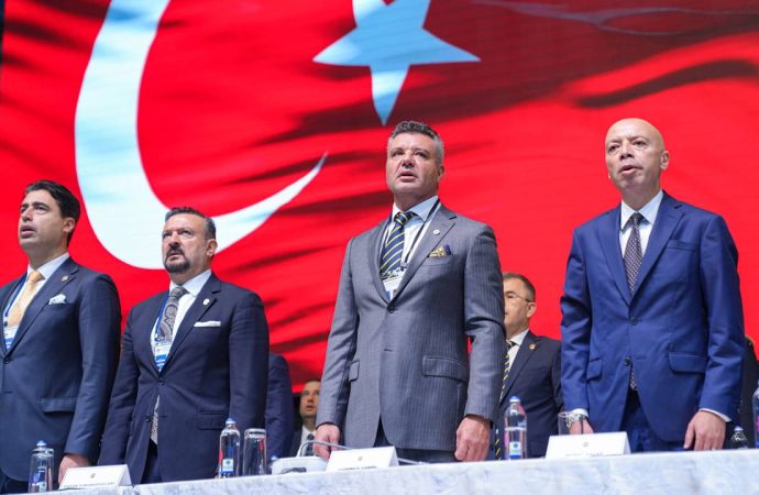 Fenerbahçe’de Sadettin Saran’a tam yetki