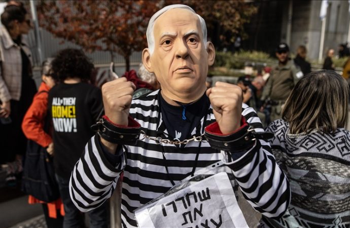 İsraillilerin yüzde 52’si Netanyahu’nun seçimde aday olmasını istemiyor