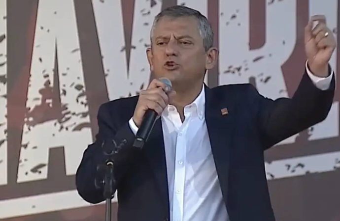 CHP lideri Özel Çağlayan’da: ‘Casusluk’ suçu diye bir şey iddia ettiler, FETÖ de böyle yapardı
