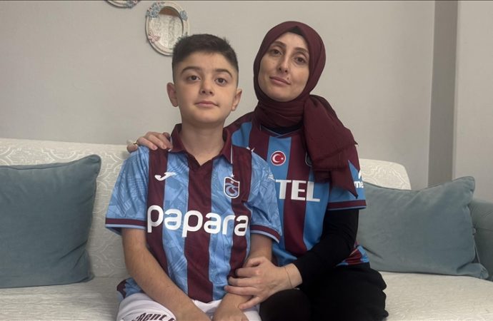 DMD hastası Yavuz Berkay’in futbol hayali Onuachu ile gerçek oldu