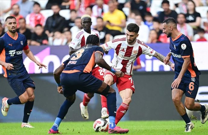 Başakşehir, 5 maç sonra kazandı