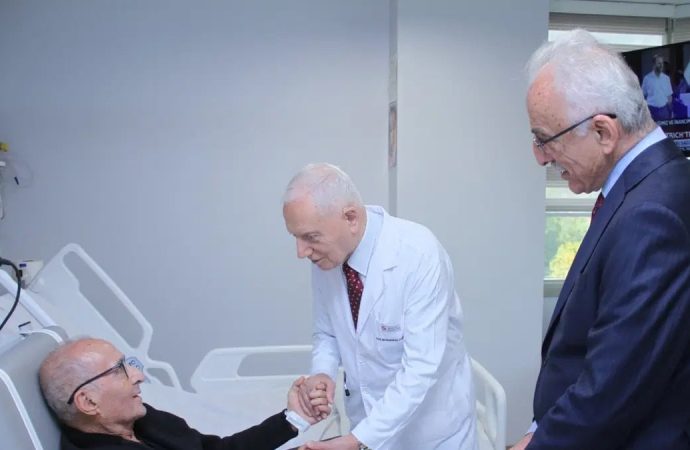 Eski CHP Genel Başkanı Hikmet Çetin taburcu edildi
