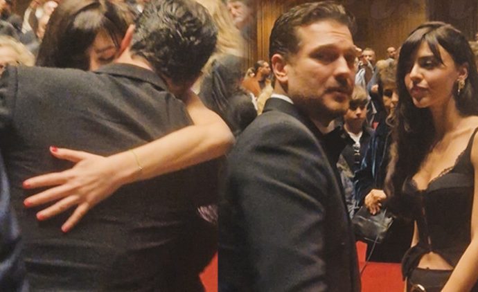 Çağatay’a ilk tebrik sevgiliden