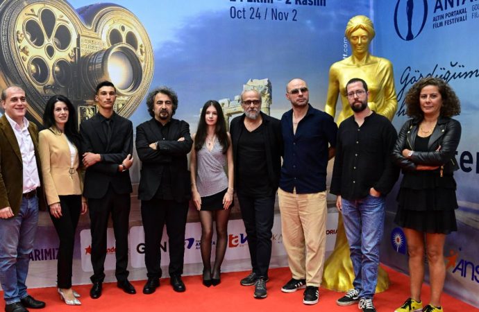 Altın Portakal Film Festivali’nde “Aldığımız Nefes” ve “Tavşan İmparatorluğu” filmleri gösterildi