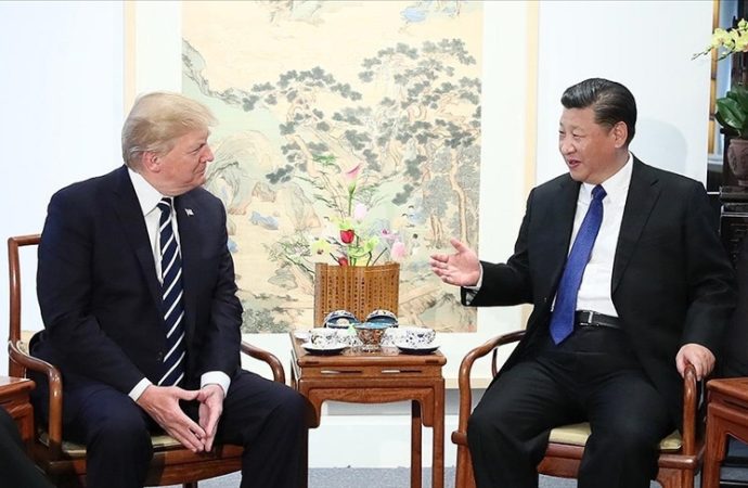 Trump ve Şi 1,5 saat konuştu, anlaşma belirsiz