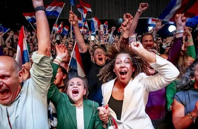 Hollanda seçimlerinde sürpriz: Aşırı sağ kaybetti, liberaller sandıktan zaferle çıktı