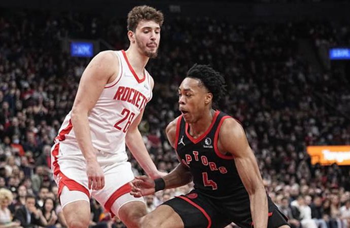 Alperen Şengün ‘triple-double’ın kıyısından döndü