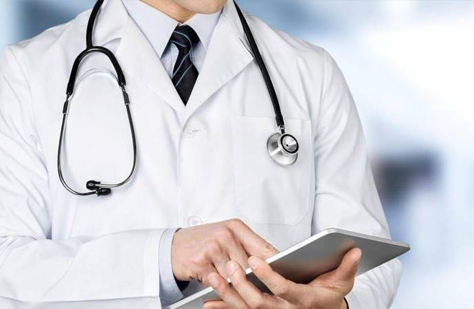 Aile hekimleri bir günlük eğitimle ‘dermatolog’ mu oldu