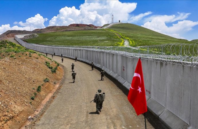 Kara sınırlarının yüzde 44’üne güvenlik duvarı örüldü