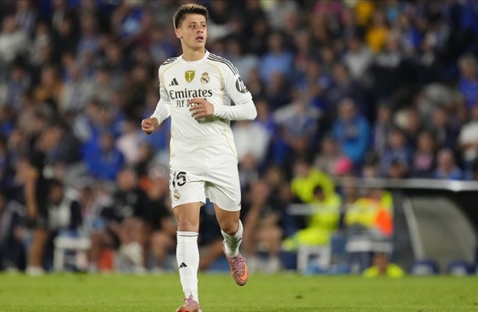 Arda Güler, Real Madrid’de ekim ayının futbolcusu seçildi