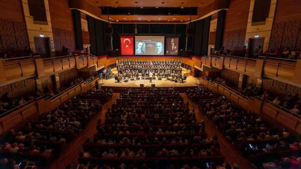 ENKA Sanat sezonu Burçin Büke konseriyle açıyor