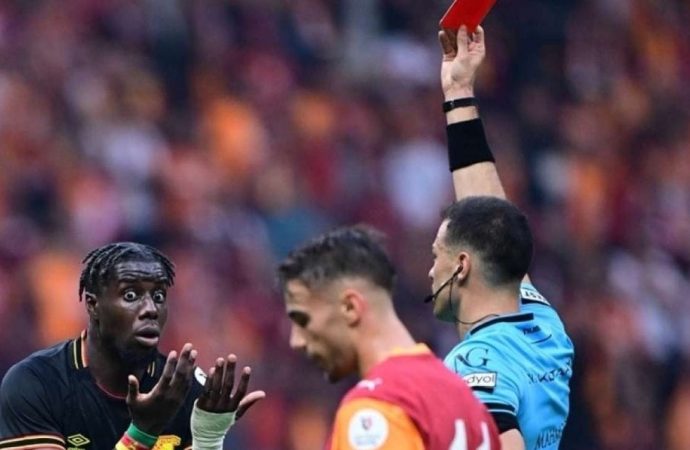 ‘Bahis’ Özgür Özel’in de dilindeydi: Galatasaray Göztepe maçında kırmızı karta 5.5 milyon lira yatırmışlar