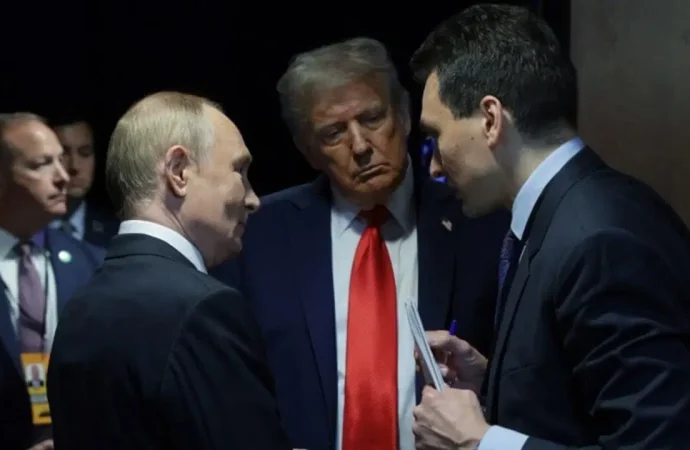 Financial Times: Trump–Putin zirvesi iptal edildi