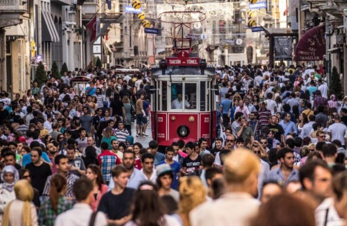 Türkiye’yi Kim Yönetiyor: Etnisite mi, Sadakat mi, Yoksa Akıl mı?