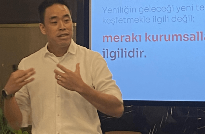 Yoksa siz de merakı kurumsallaştıramadıklarımızdan mısınız?