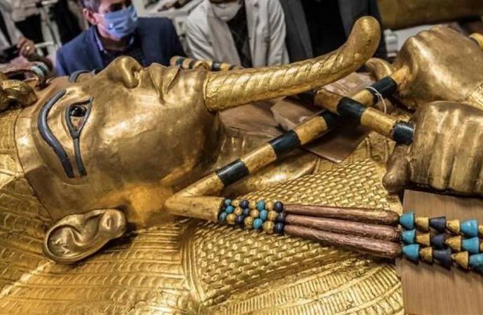 Mısır dünyanın en büyük arkeoloji müzesini açtı