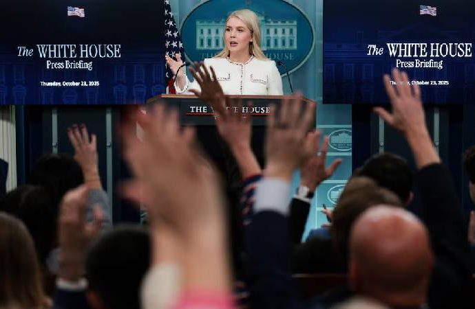 Beyaz Saray sözcüsü Leavitt’in ofisine artık randevuyla girilecek